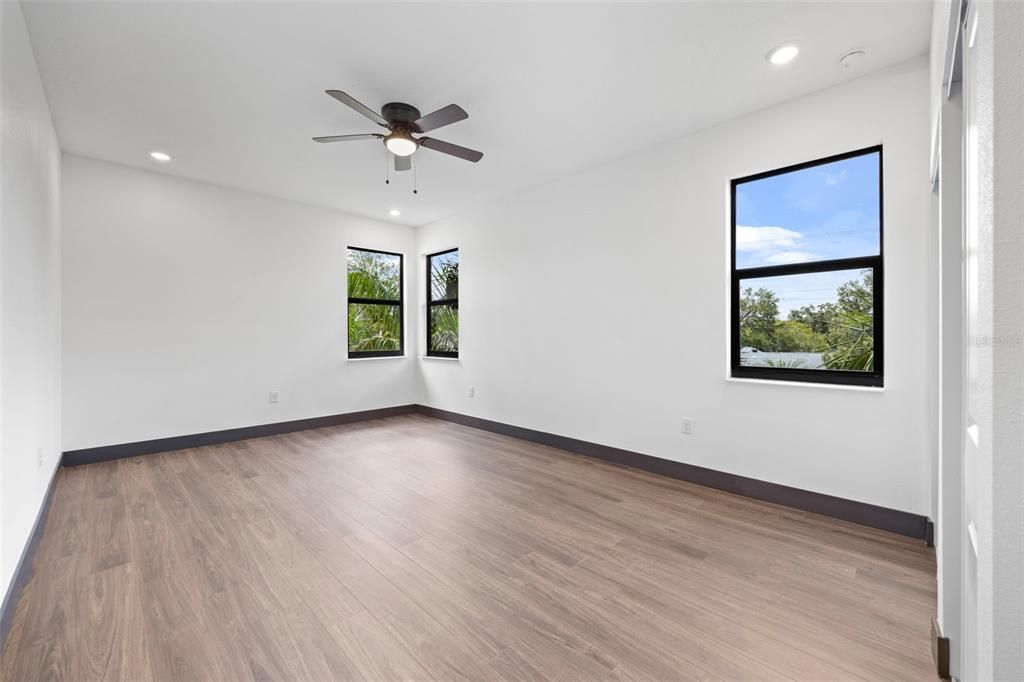 Empty room, Interior, Recessed Lighting, Wood Texture Flooring
