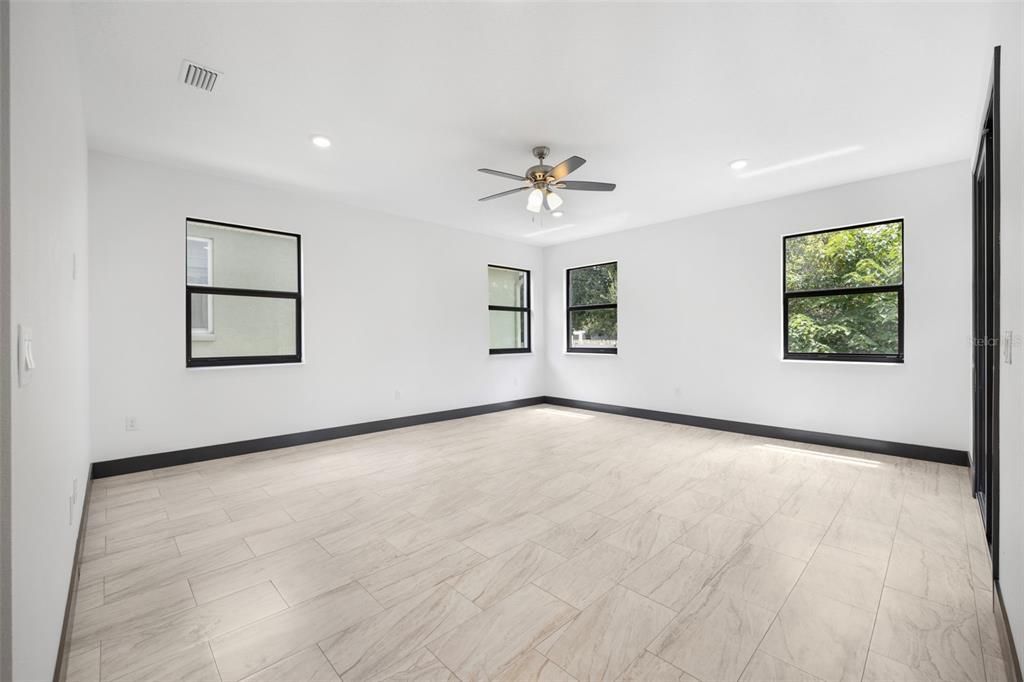 Empty room, Interior, Recessed Lighting, Wood Texture Flooring