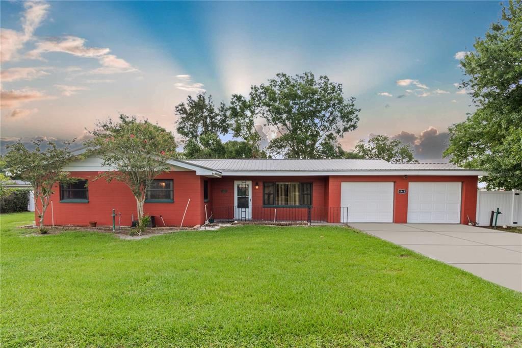 Attached, Backyard, Exterior, Facade, Brick Facade, Ranch