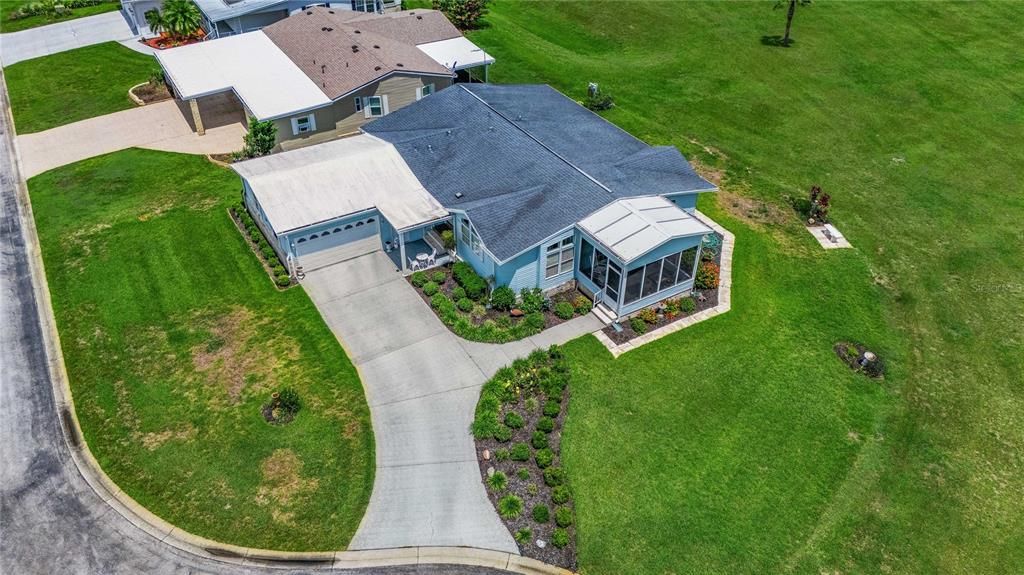 Exterior, Drone