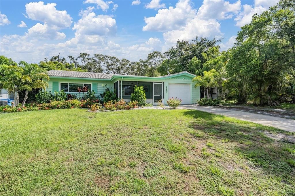 Attached, Backyard, Exterior, Facade, Ranch