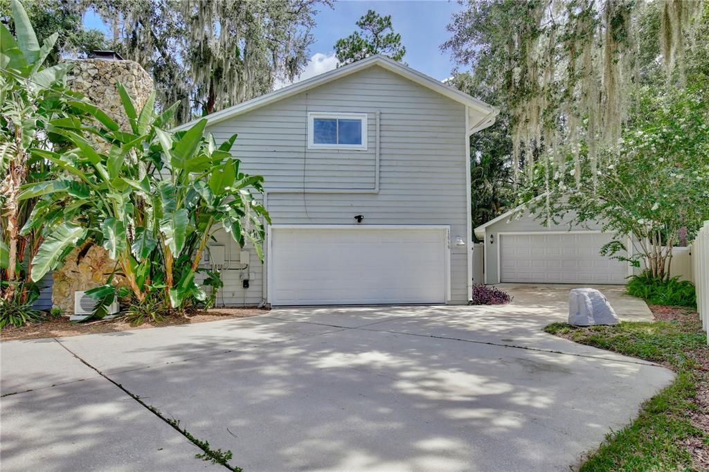 Detached Garage, Exterior