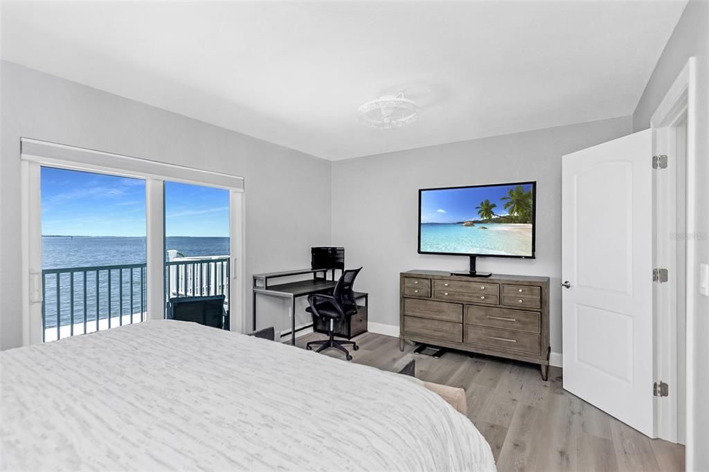 Bedroom, Home Office, Interior, Water, Wood Texture Flooring