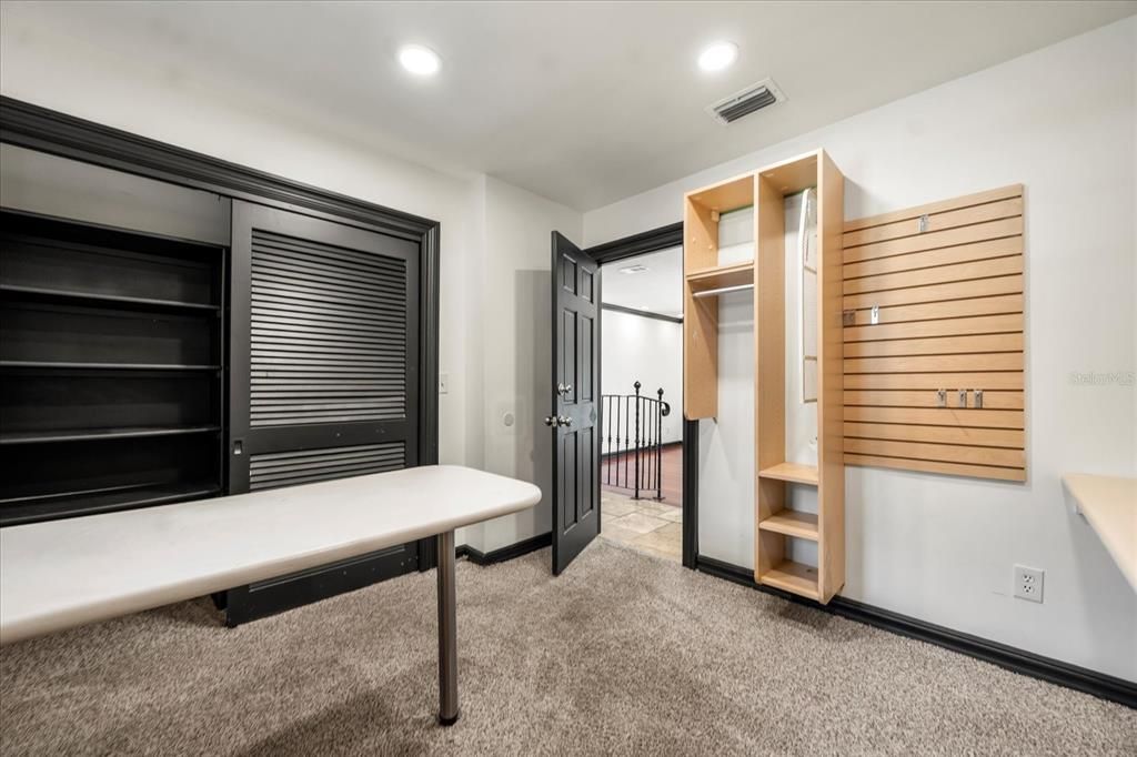 Interior, Recessed Lighting, Walk-in Closets, Wood Texture Flooring