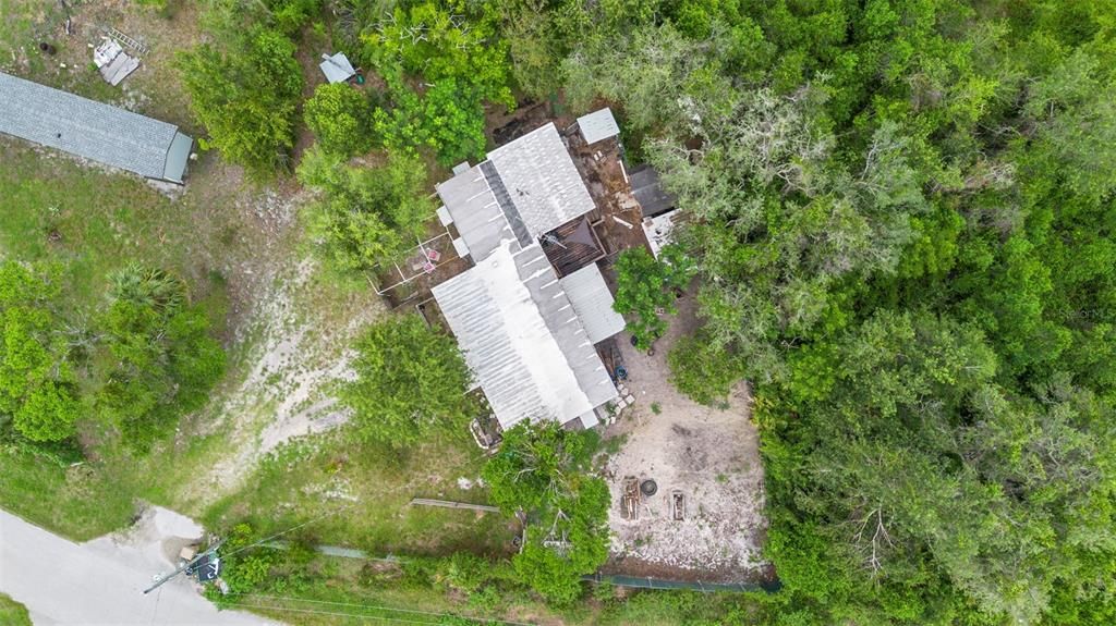 Exterior, Drone