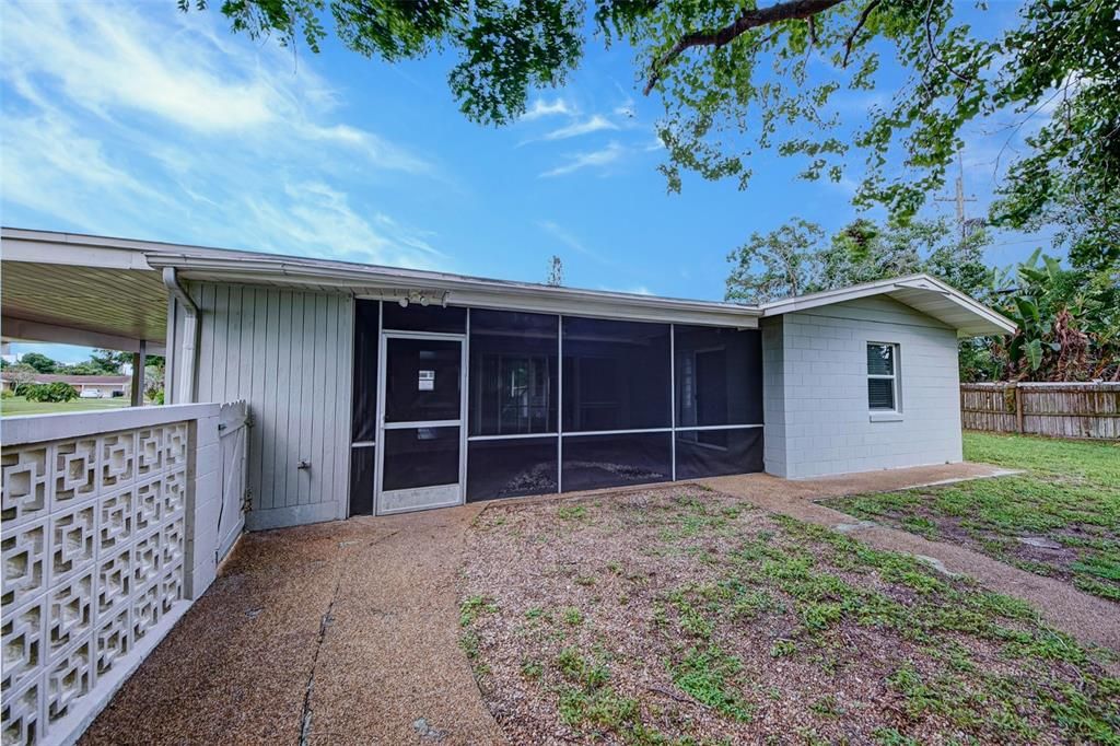 Backyard, Exterior