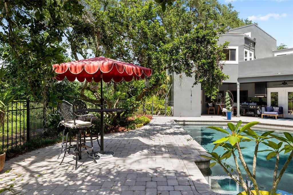 Exterior, Pool