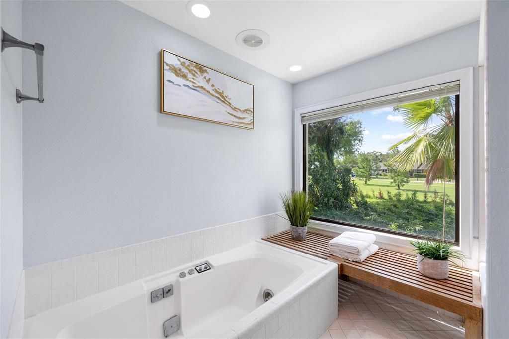 Bathroom, Interior, Recessed Lighting