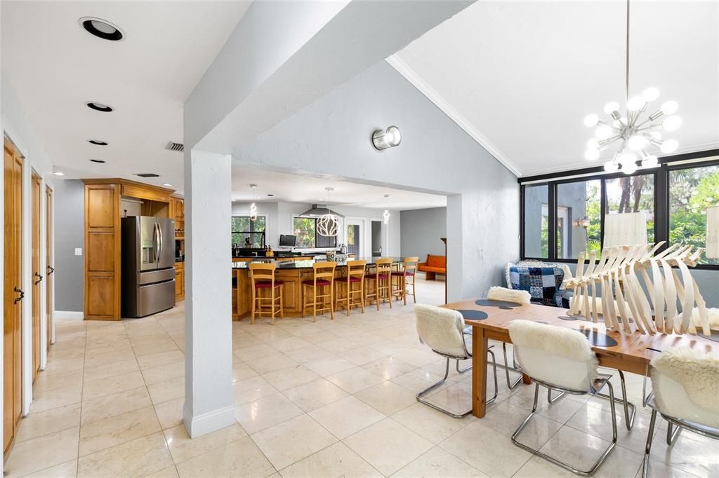 Dining room, Interior, Kitchen, Pendant Lights, Recessed Lighting