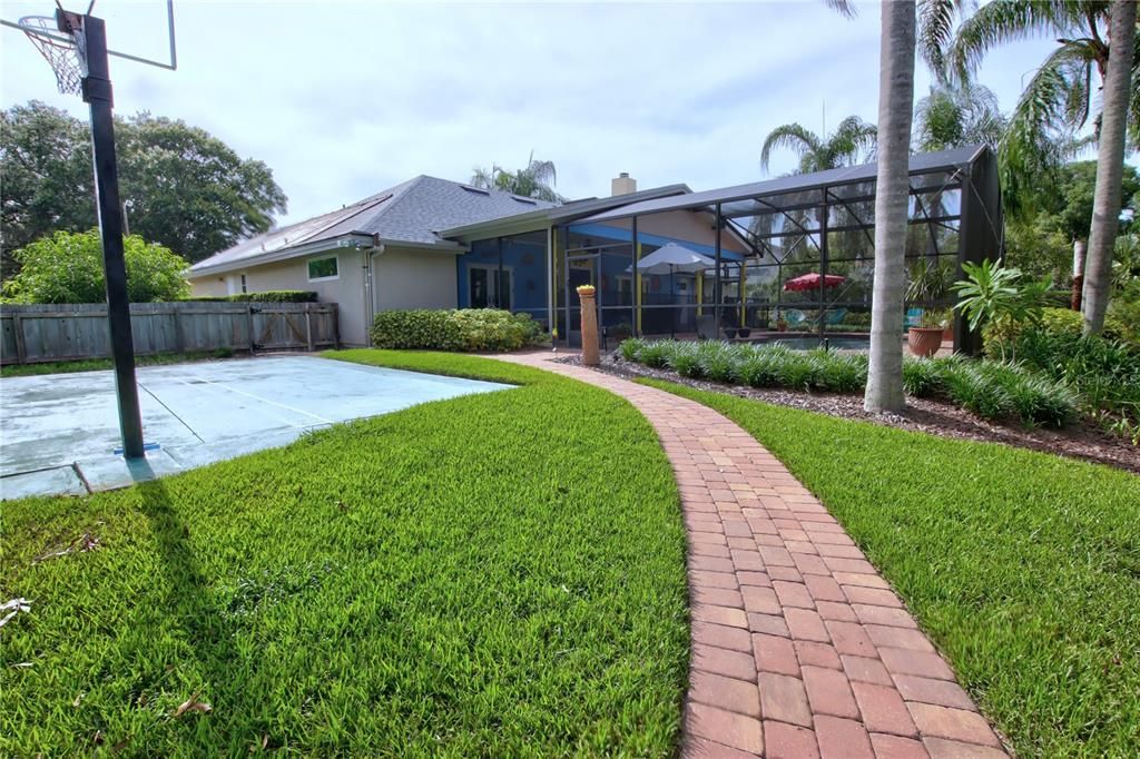 Backyard, Exterior