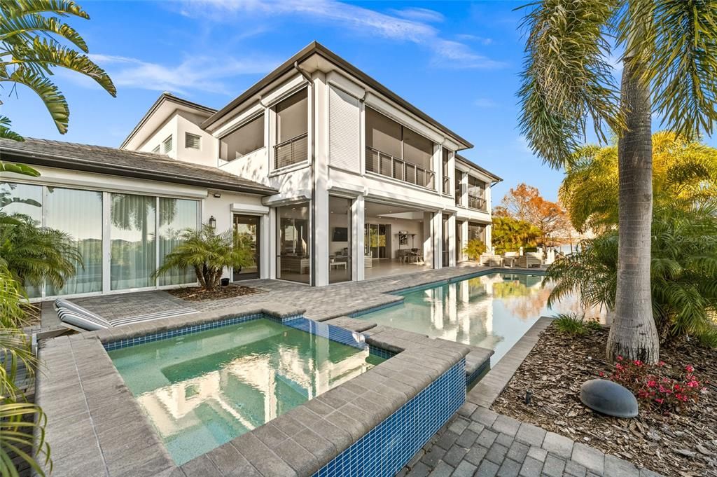 Exterior, Pool