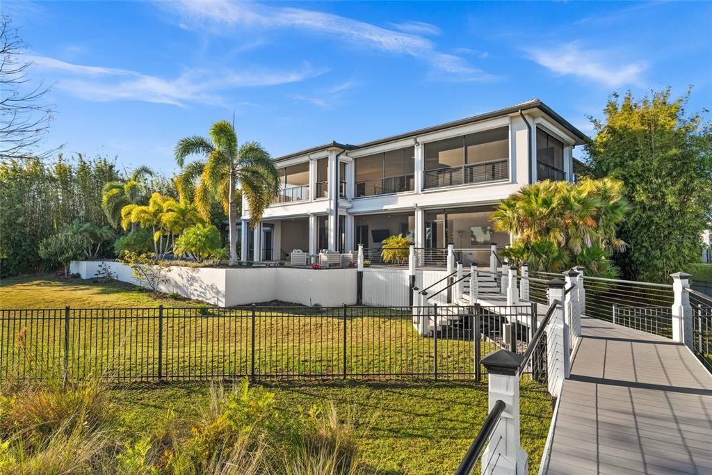 Backyard, Exterior, Facade, Modern
