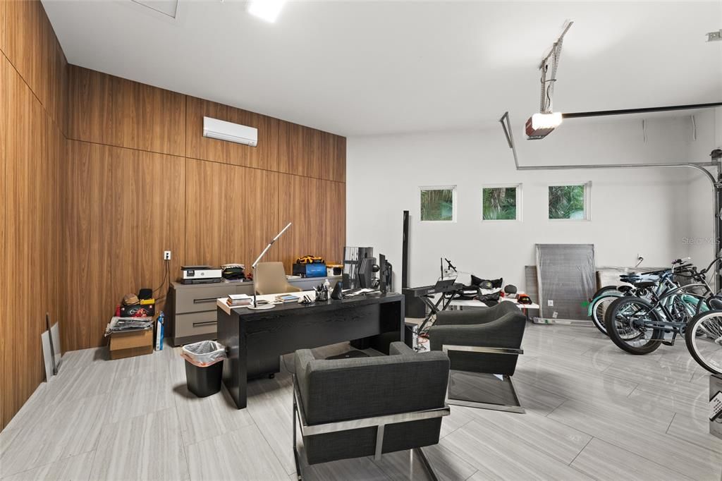 Home Office, Interior, Recessed Lighting, Wooden Walls