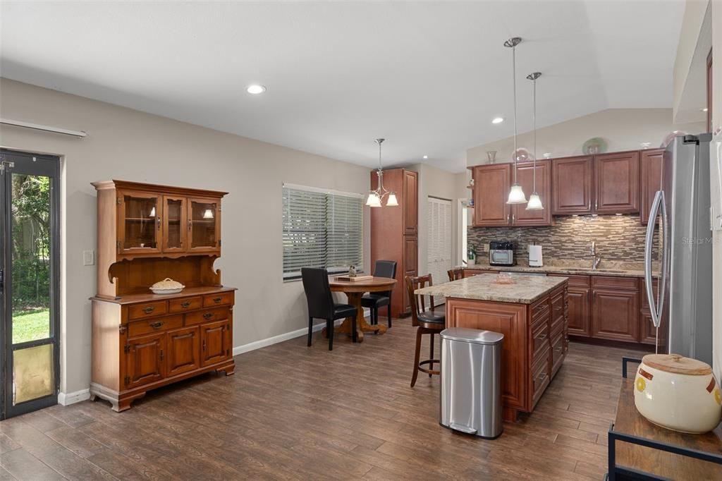Dining room, Interior, Kitchen, Pendant Lights, Recessed Lighting, Wood Texture Flooring