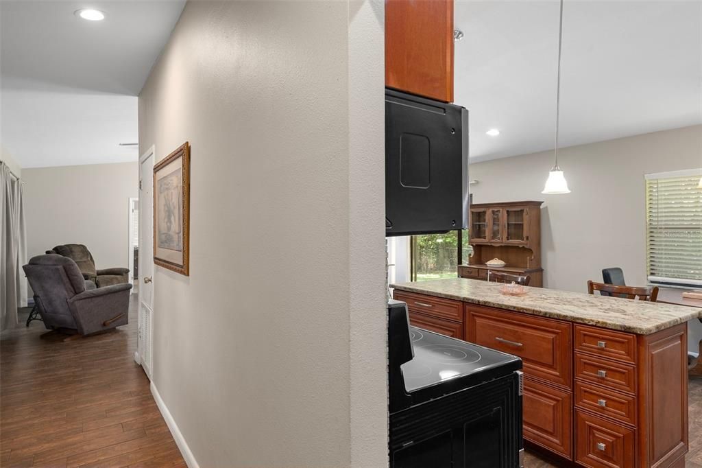 Interior, Pendant Lights, Recessed Lighting, Wood Texture Flooring