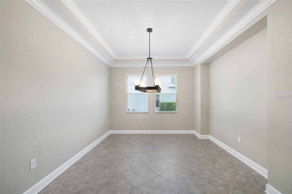 Empty room, Interior, Pendant Lights