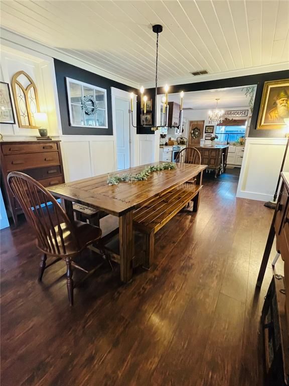 Chandelier, Dining room, Interior, Wood Texture Flooring