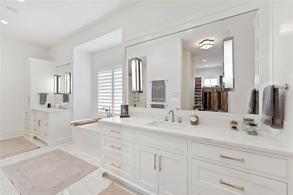 Bathroom, Dual Sink Vanities, Free Standing Baths, Interior, Recessed Lighting