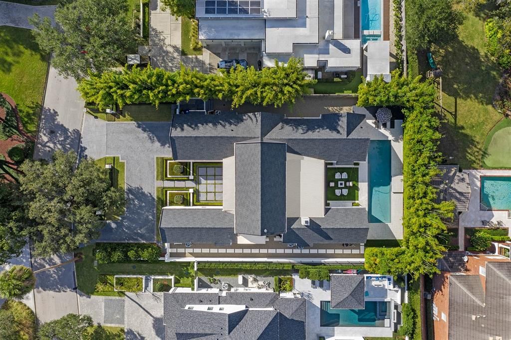 Exterior, Drone