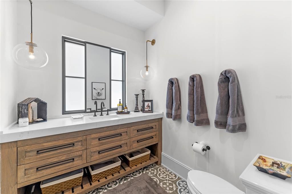 Bathroom, Dual Sink Vanities, Interior, Pendant Lights