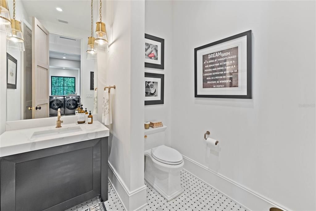Bathroom, Interior, Recessed Lighting