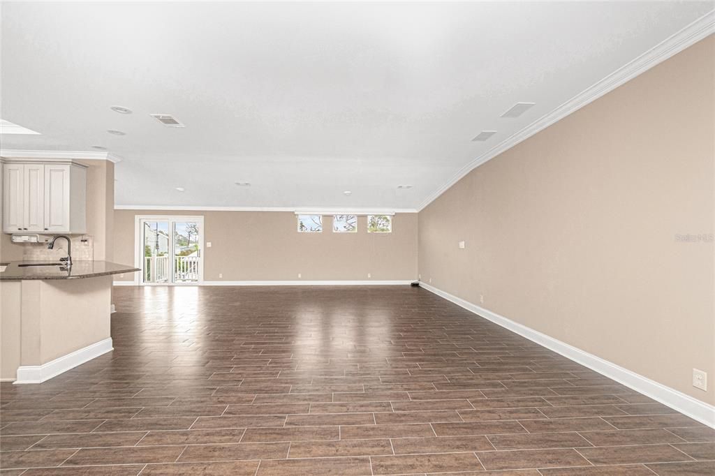 Empty room, Interior, Recessed Lighting, Wood Texture Flooring