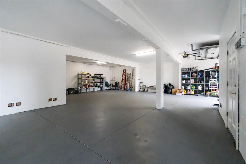 Garage, Interior