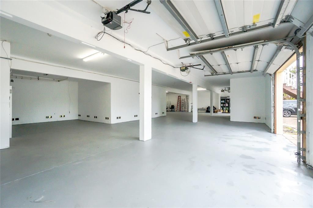 Garage, Interior
