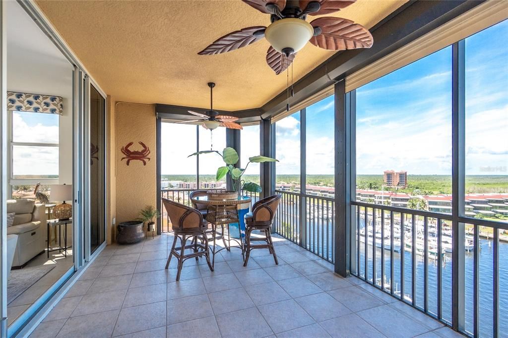 Dining room, Interior, Sun Room, Water