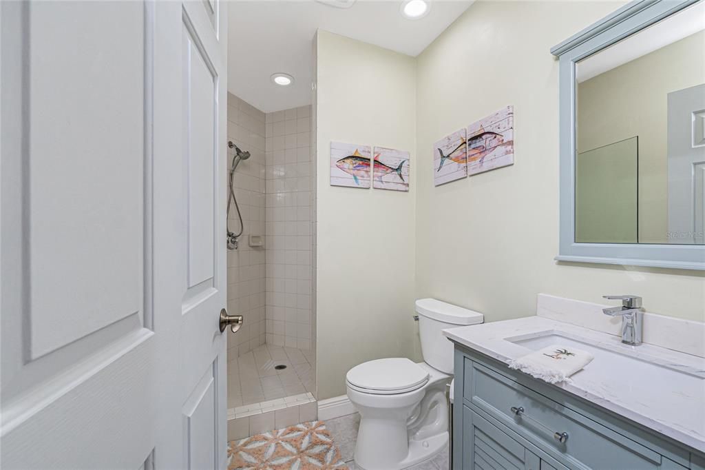 Bathroom, Interior, Recessed Lighting