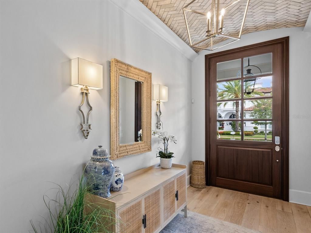 Interior, Pendant Lights, Wood Texture Flooring