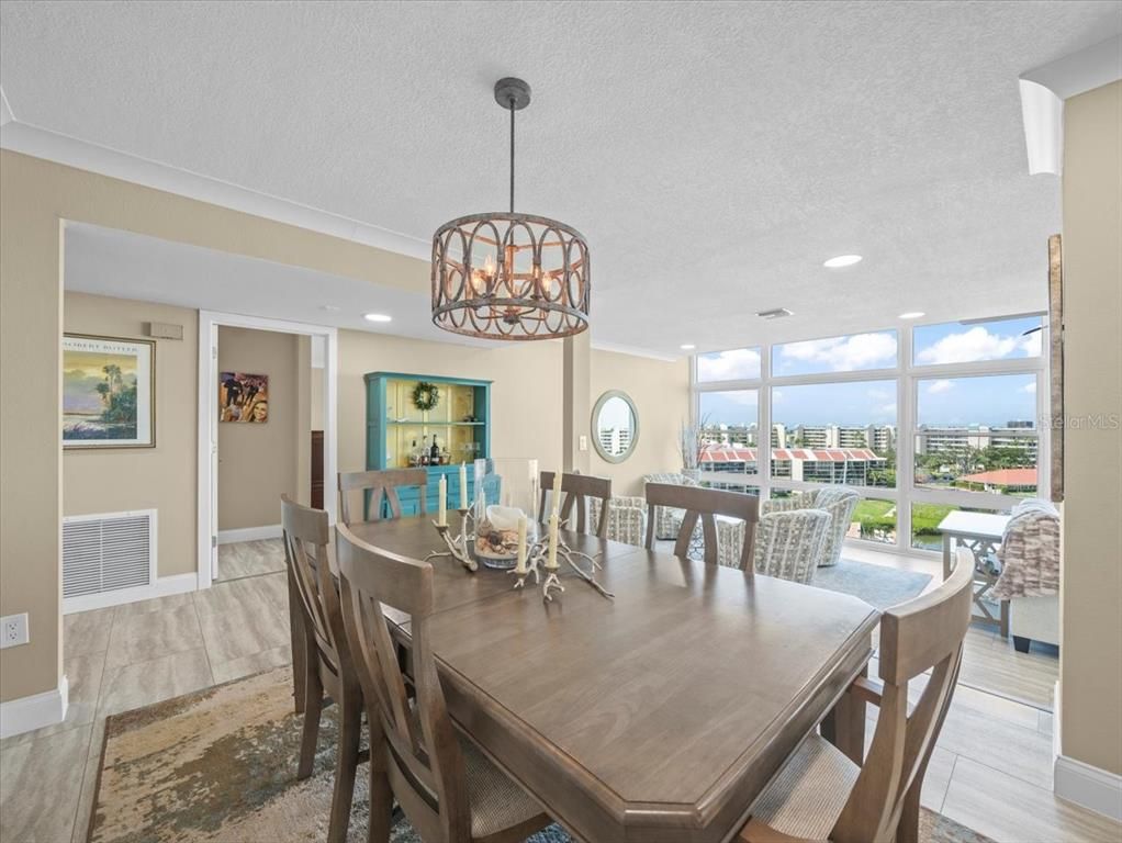 Chandelier, Dining room, Interior, Pendant Lights, Recessed Lighting