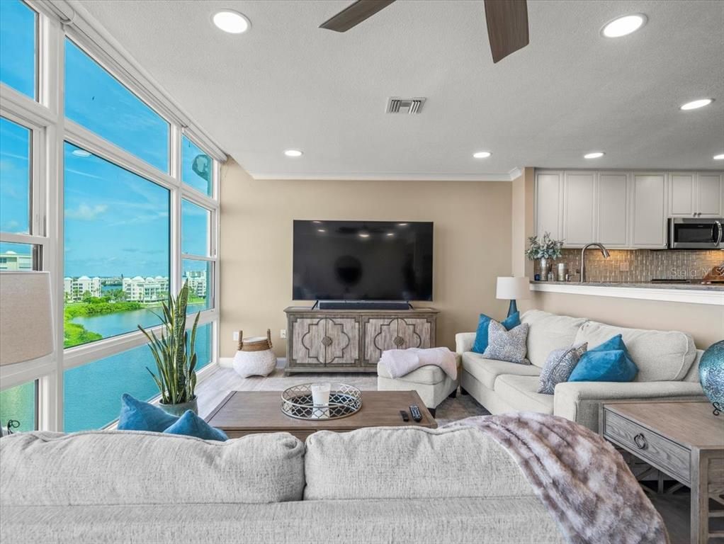 Interior, Kitchen, Living room, Recessed Lighting, Water