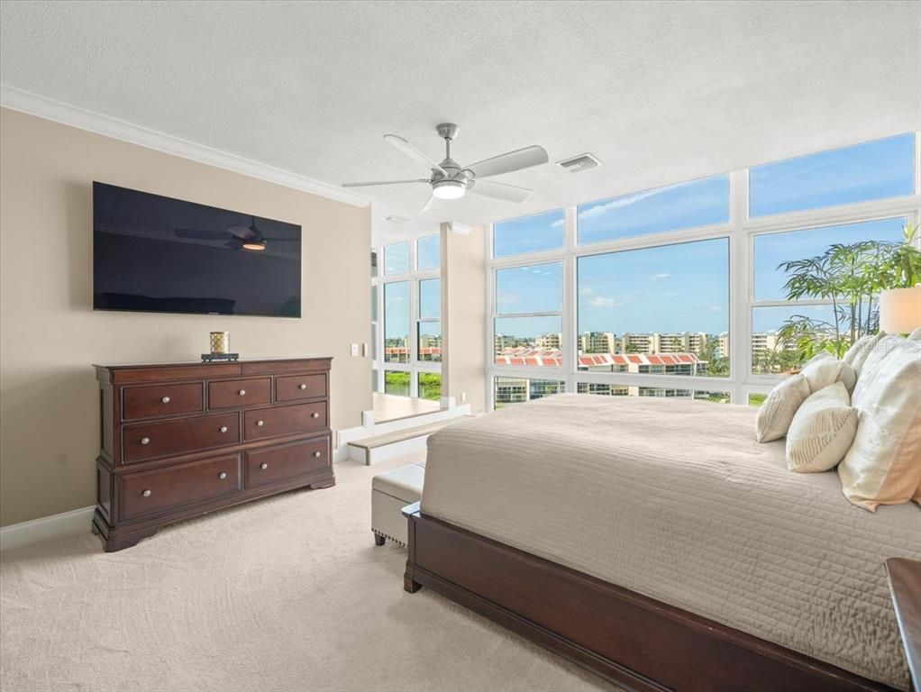 Bedroom, Interior, Water