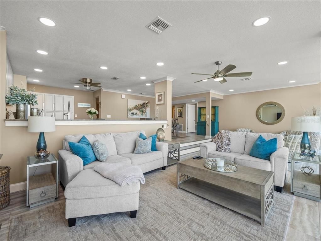 Interior, Kitchen, Living room, Recessed Lighting