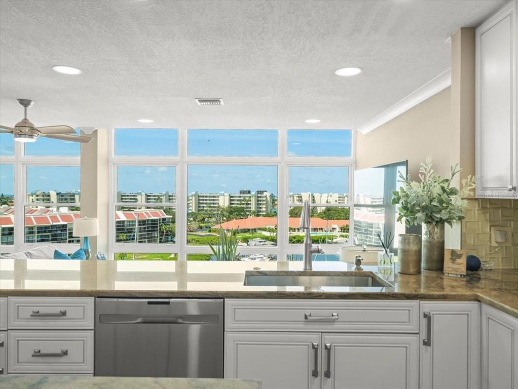 Interior, Kitchen, Recessed Lighting, Water