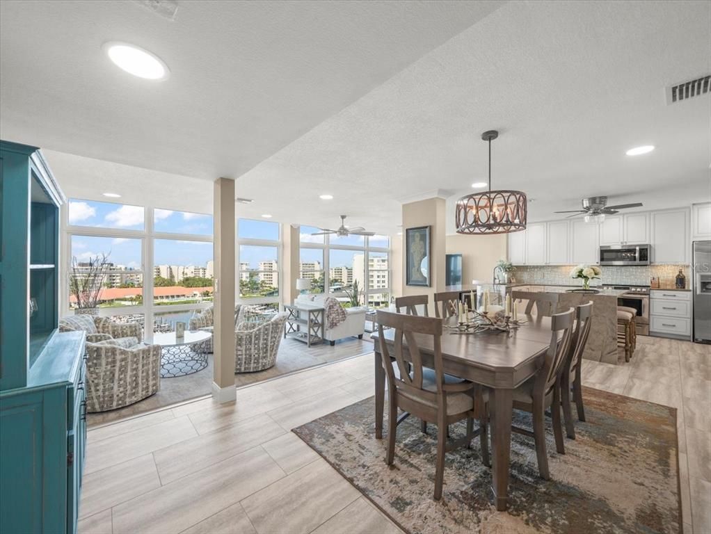 Dining room, Interior, Kitchen, Pendant Lights, Recessed Lighting, Stainless Steel Appliances