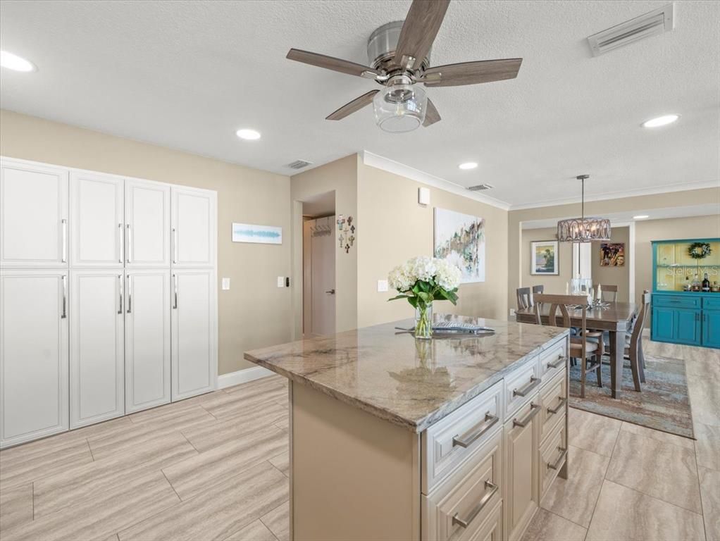 Chandelier, Dining room, Interior, Kitchen, Recessed Lighting