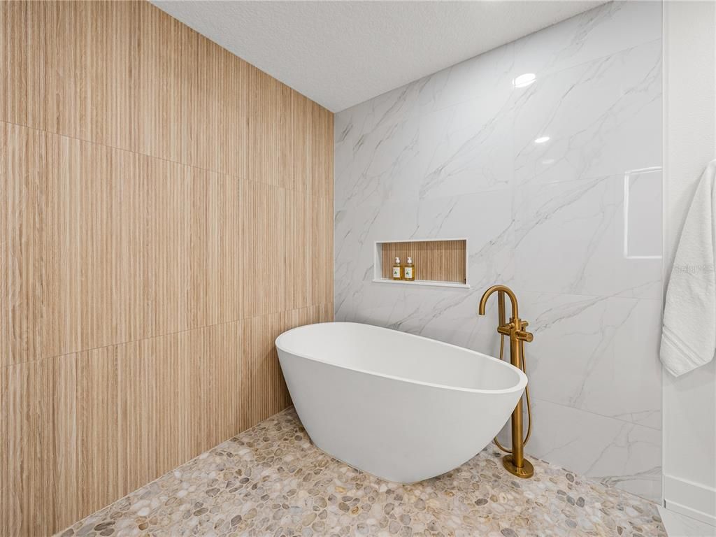 Bathroom, Free Standing Baths, Interior, Marble Walls, Recessed Lighting