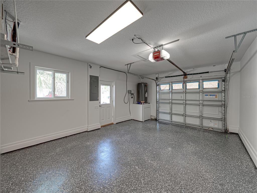 Garage, Interior