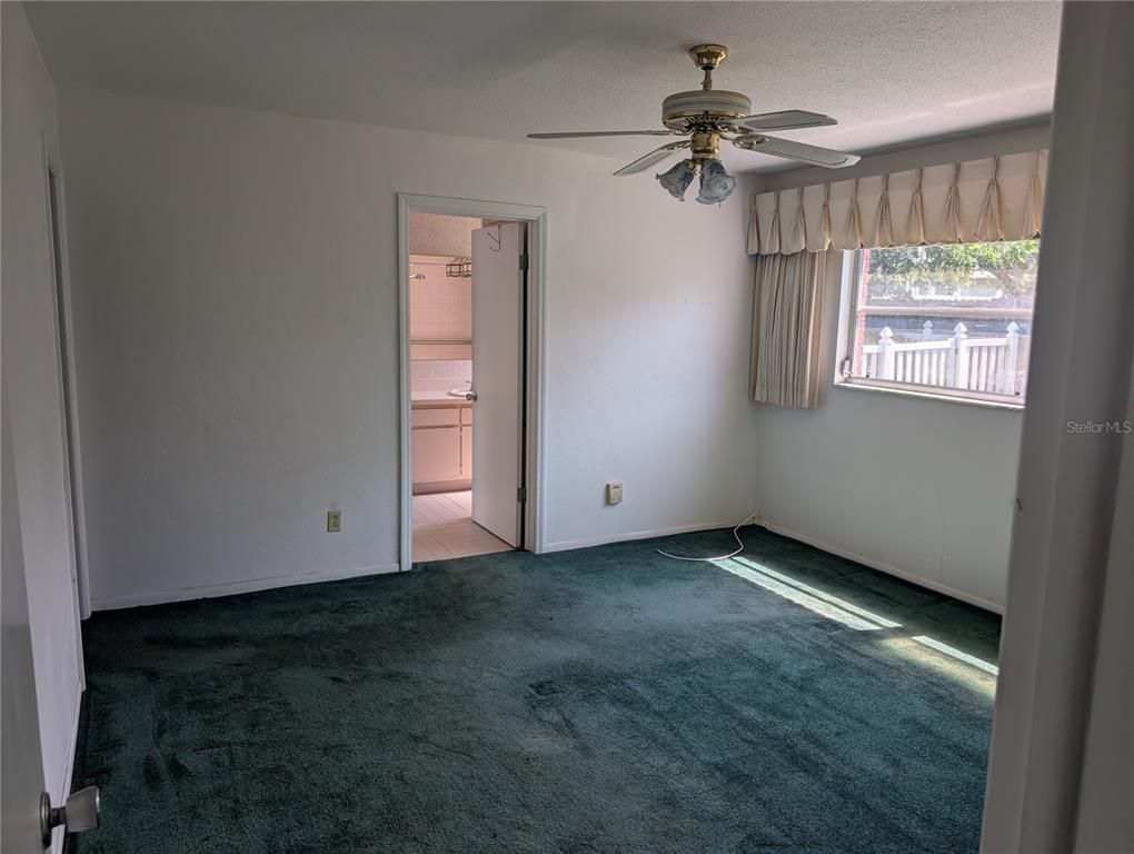 Bathroom, Empty room, Interior