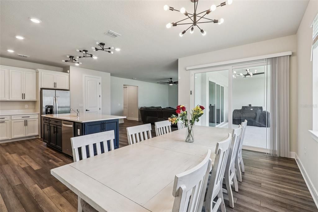 Dining room, Interior, Kitchen, Pendant Lights, Recessed Lighting, Wood Texture Flooring