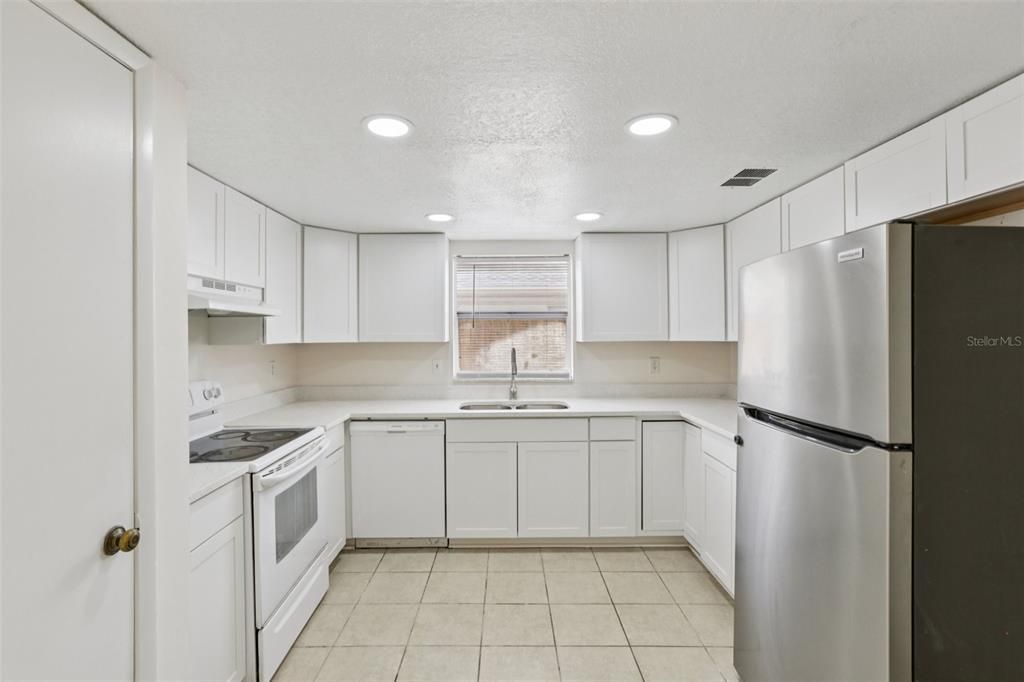 Interior, Kitchen, Recessed Lighting