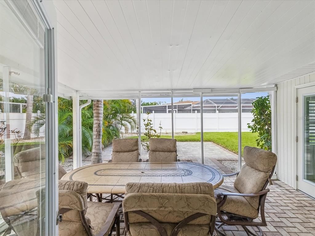 Dining room, Interior, Sun Room
