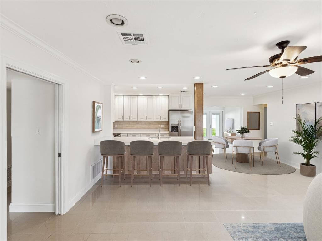 Dining room, Interior, Kitchen, Recessed Lighting, Stainless Steel Appliances