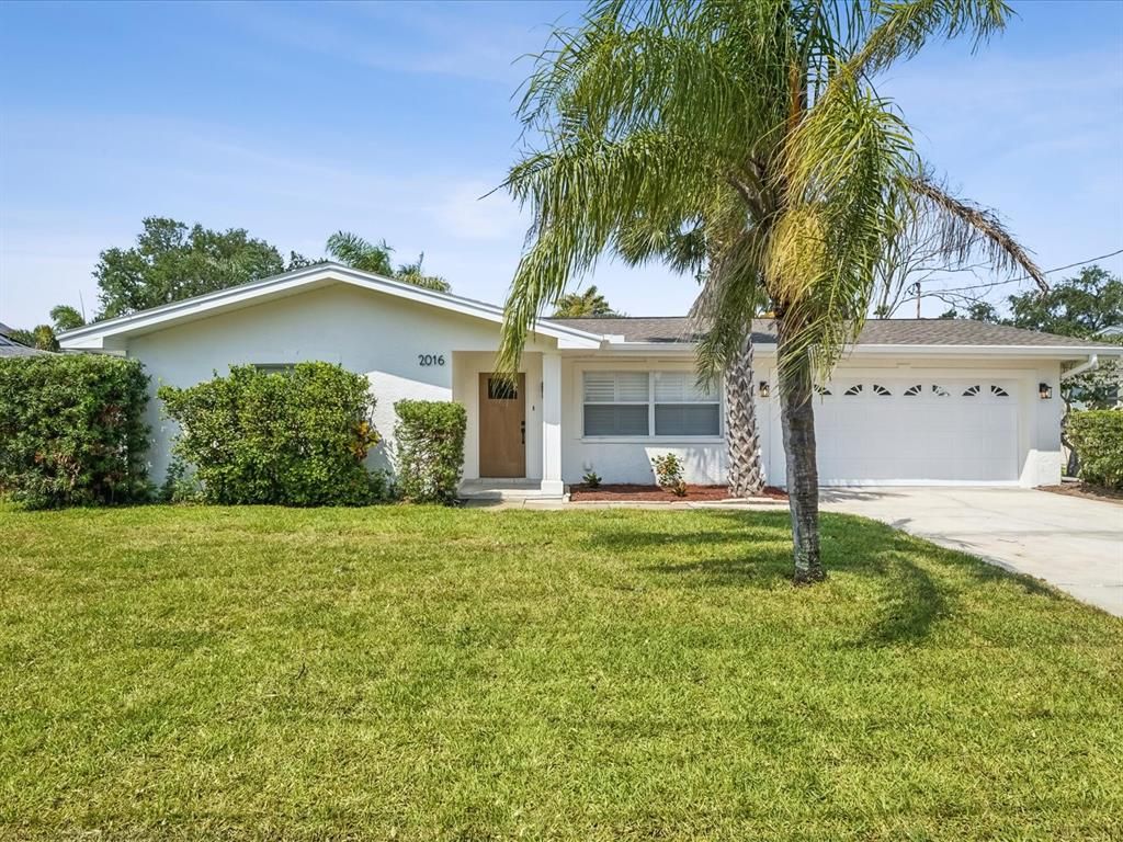 Attached, Backyard, Exterior, Facade, Ranch