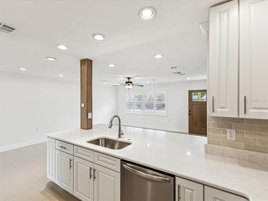 Interior, Kitchen, Recessed Lighting