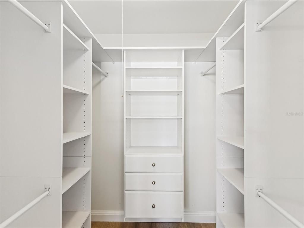 Interior, Walk-in Closets, Wood Texture Flooring