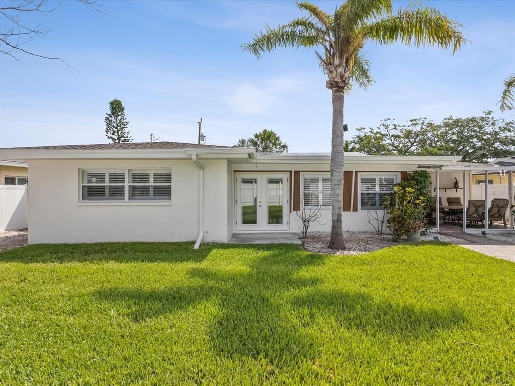 Backyard, Exterior