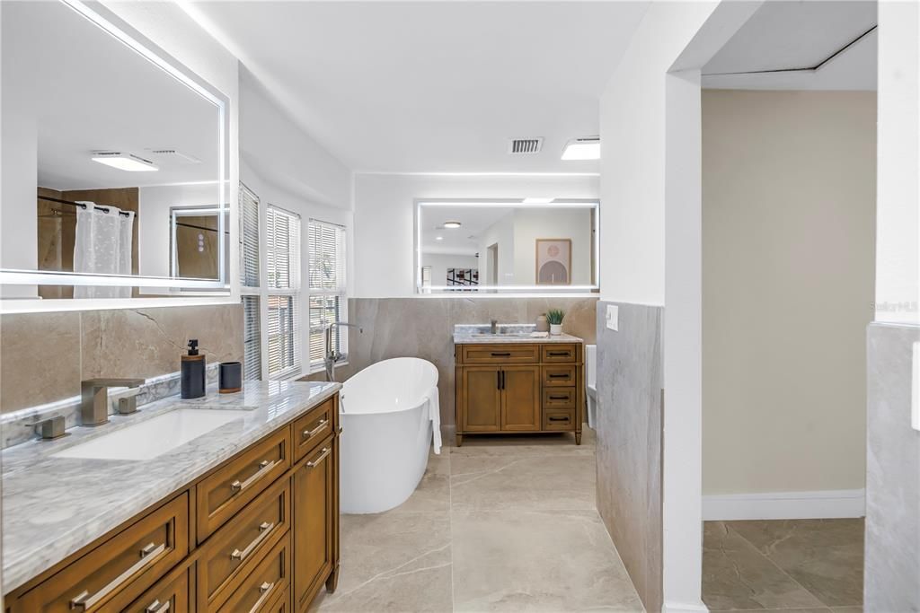 Bathroom, Dual Sink Vanities, Free Standing Baths, Interior, Recessed Lighting